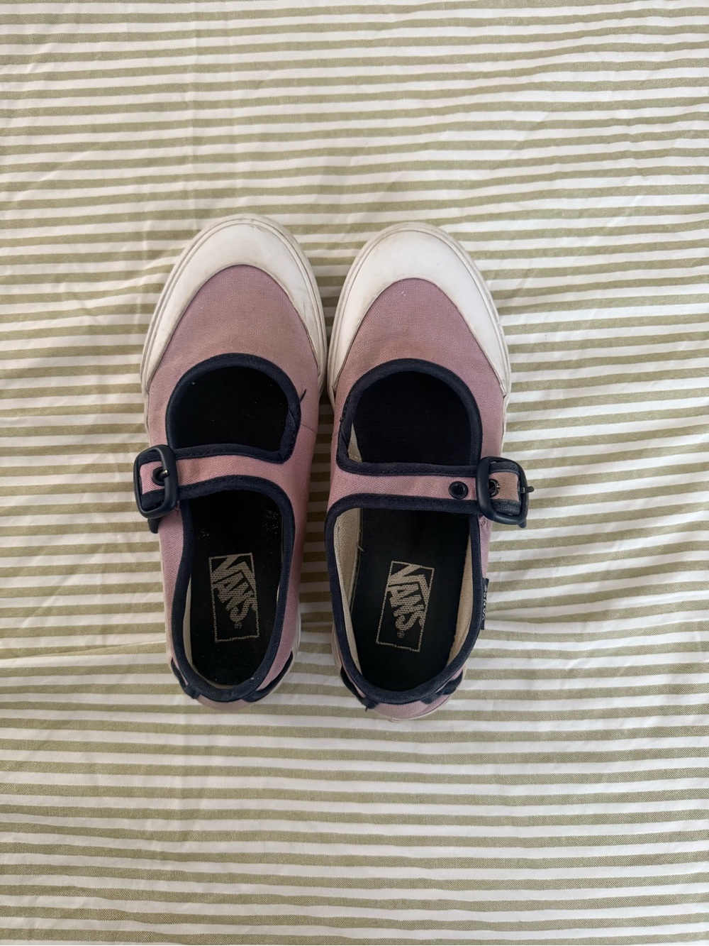 Vans Kids lavender Mary Jane Sneakers with navy Trim